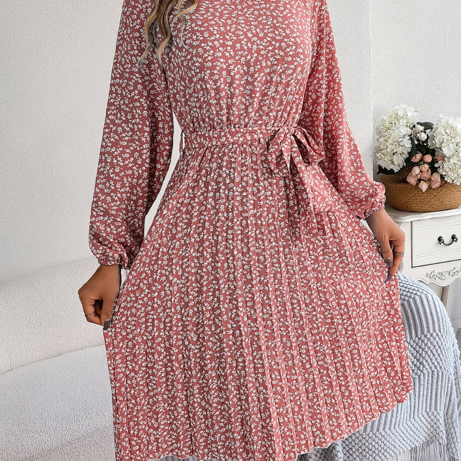 Ditsy Floral Tie Waist Pleated Dress