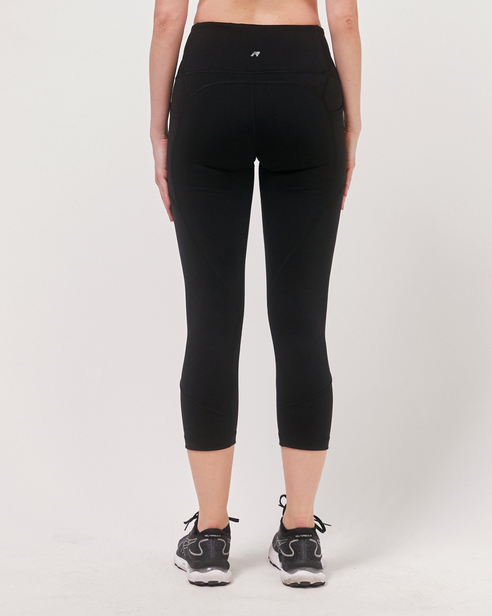 Daily Active Ventiflo™ Crop Leggings 21" - Guy Christopher