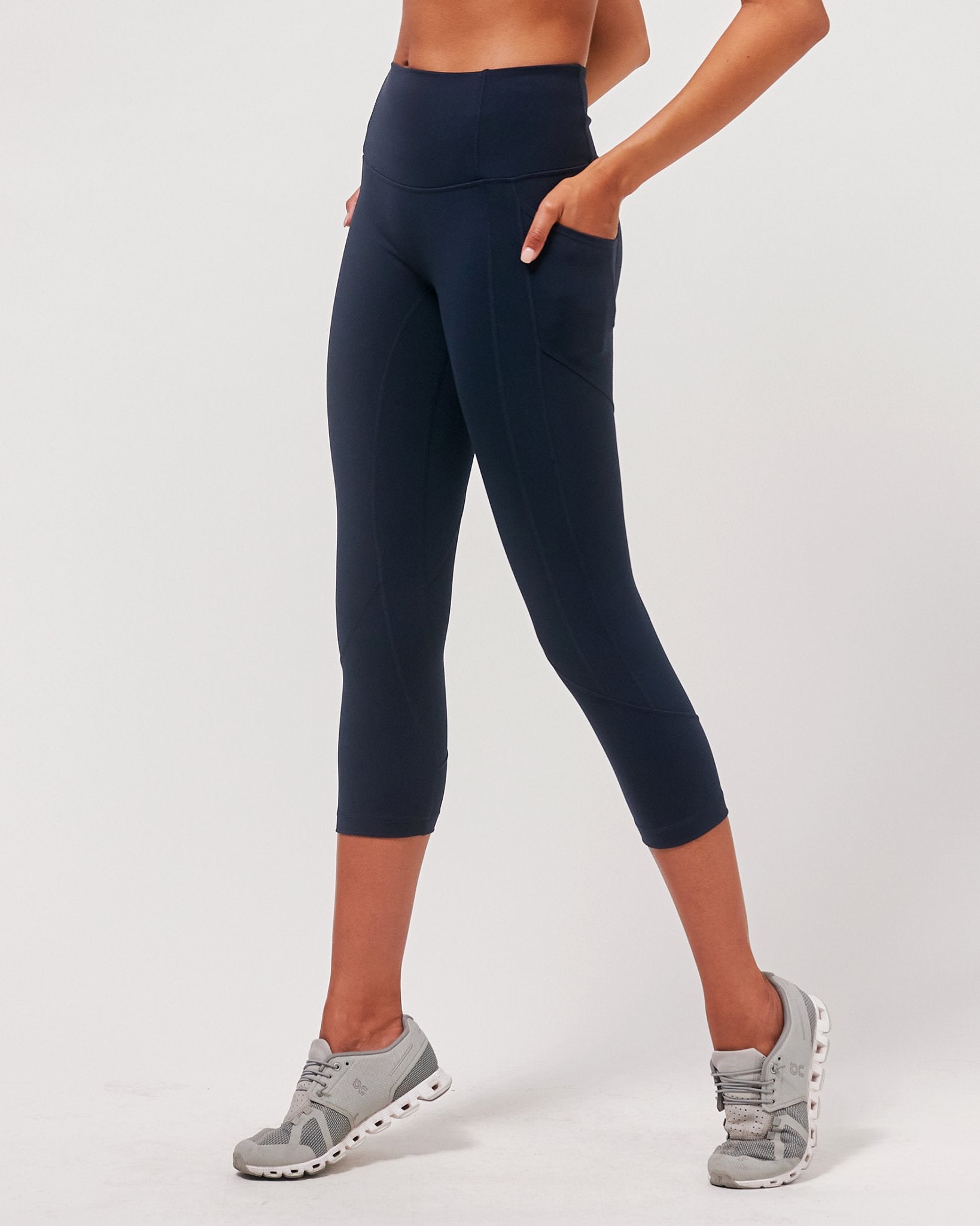 Daily Active Ventiflo™ Crop Leggings 21" - Guy Christopher