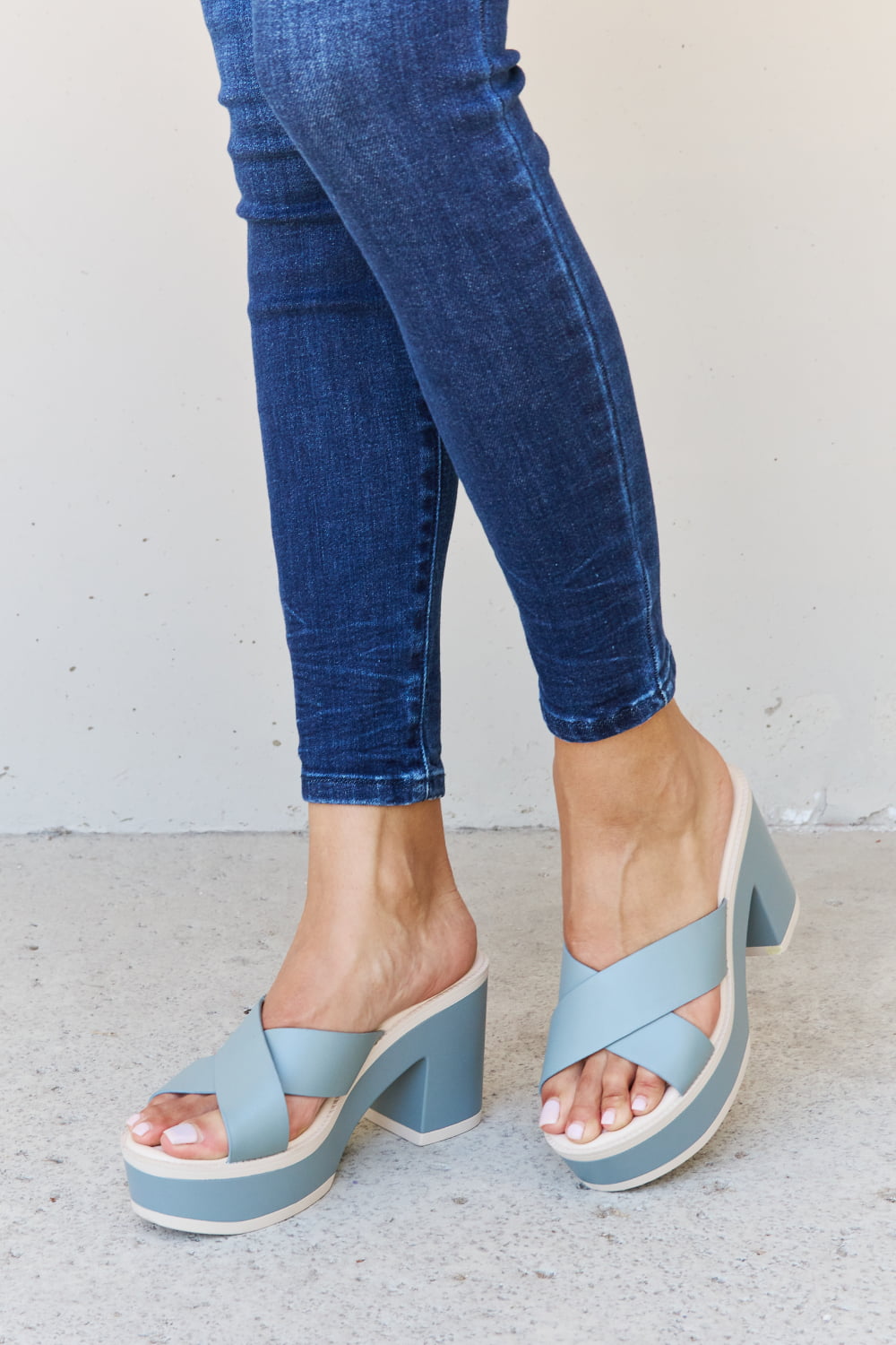Weeboo Cherish The Moments Contrast Platform Sandals in Misty Blue - Guy Christopher 