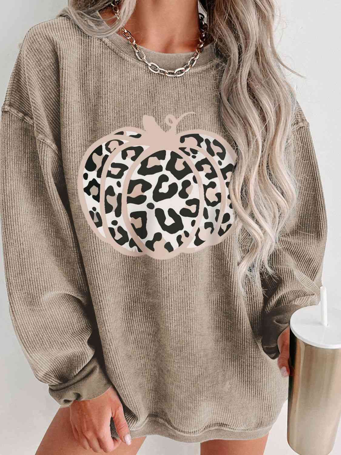 Leopard Pumpkin Graphic Ribbed Sweatshirt - Guy Christopher