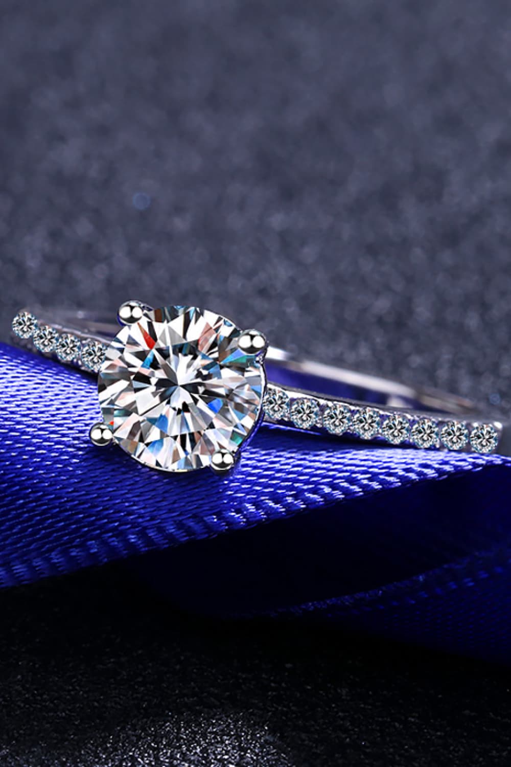 Love's Eternal Sparkle Moissanite Ring - Capturing the Magic of Your Endless Love - Let Your Passion Shine with Every Glittering Stone - Guy Christopher