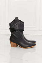 MMShoes Better in Texas Scrunch Cowboy Boots in Black - Guy Christopher