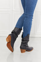 MMShoes Better in Texas Scrunch Cowboy Boots in Navy - Guy Christopher