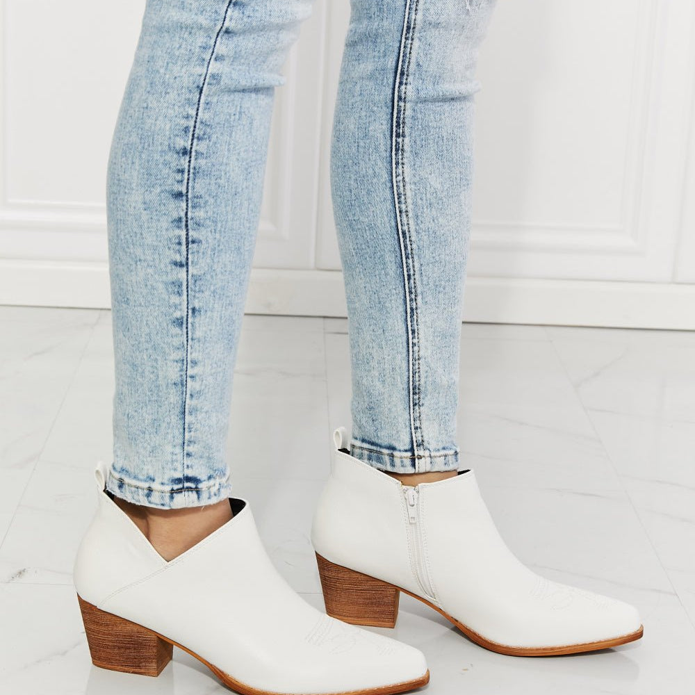 MMShoes Trust Yourself Embroidered Crossover Cowboy Bootie in White - Guy Christopher