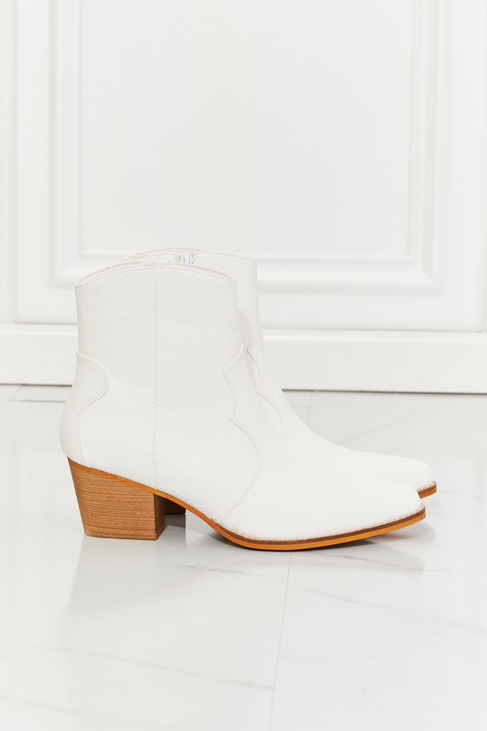 MMShoes Watertower Town Faux Leather Western Ankle Boots in White - Guy Christopher
